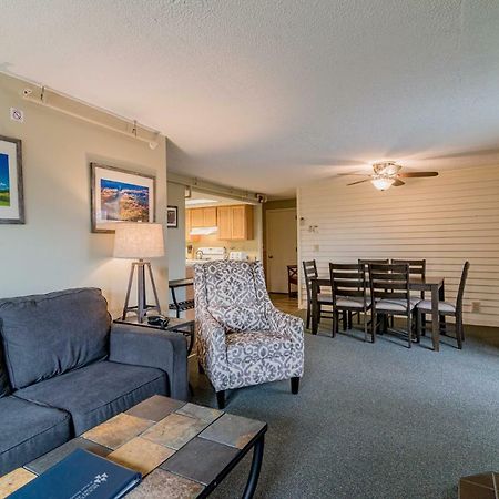 Condos At Mountainside Resort Стоу Экстерьер фото