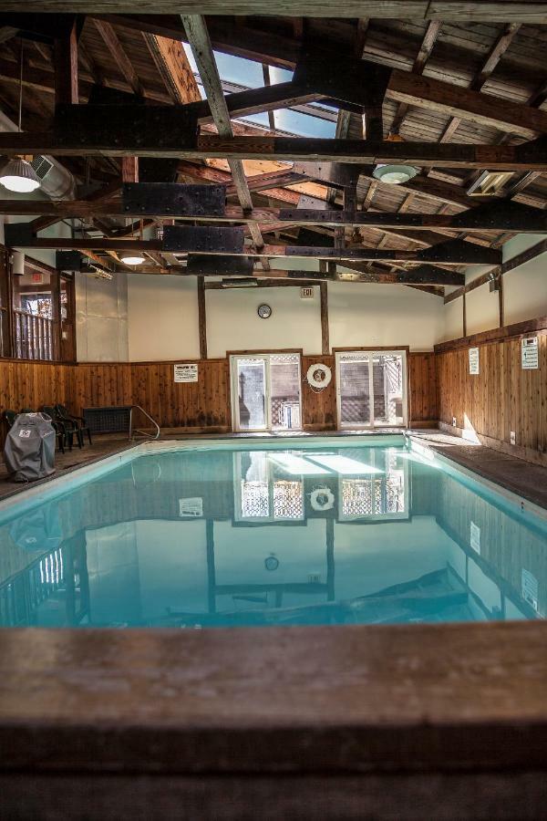 Condos At Mountainside Resort Стоу Экстерьер фото